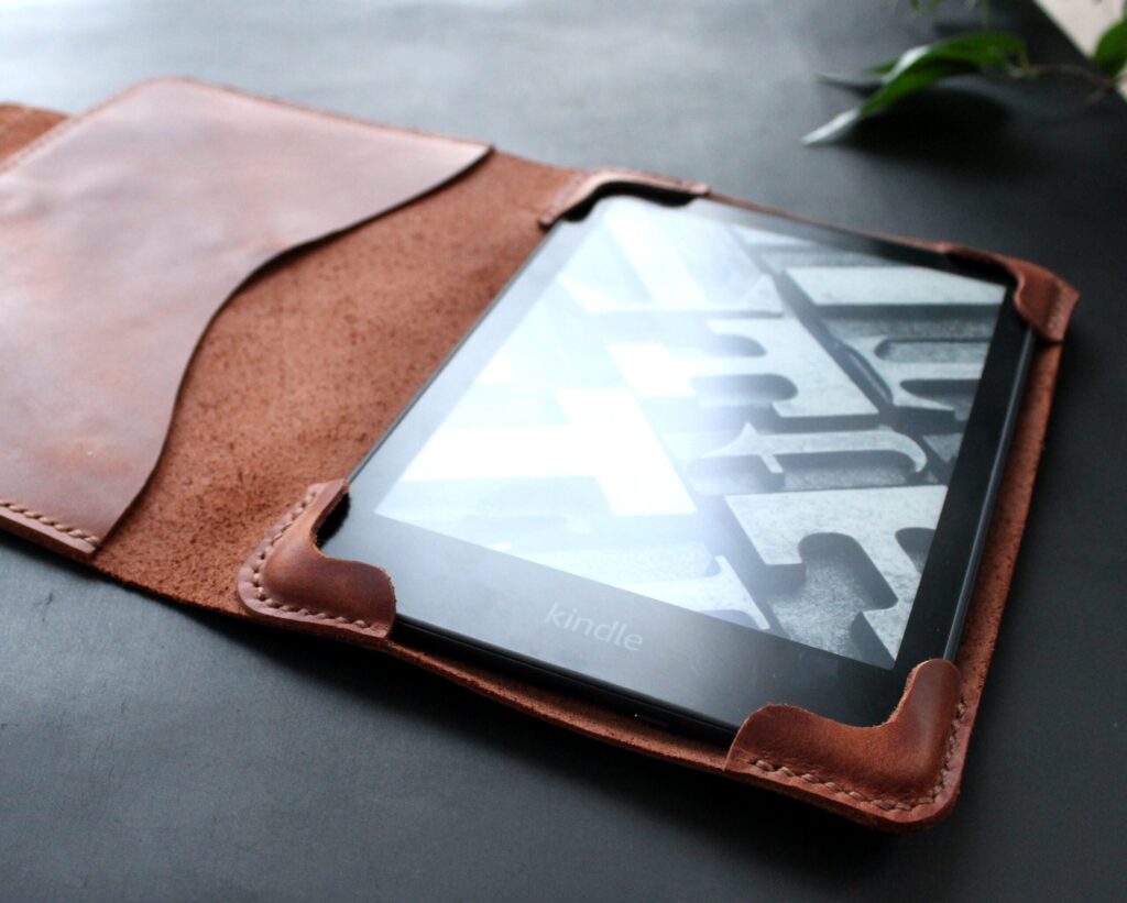 Genuine leather cover, case for Kindle e-Readers, Fallen Leaves