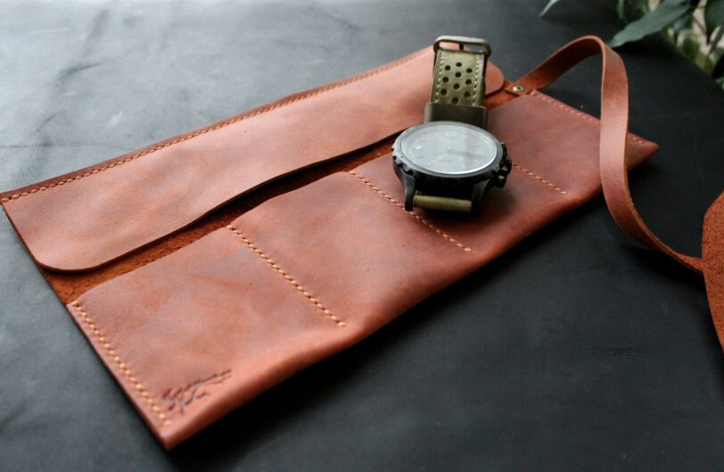 Leather watch roll Brick brown
