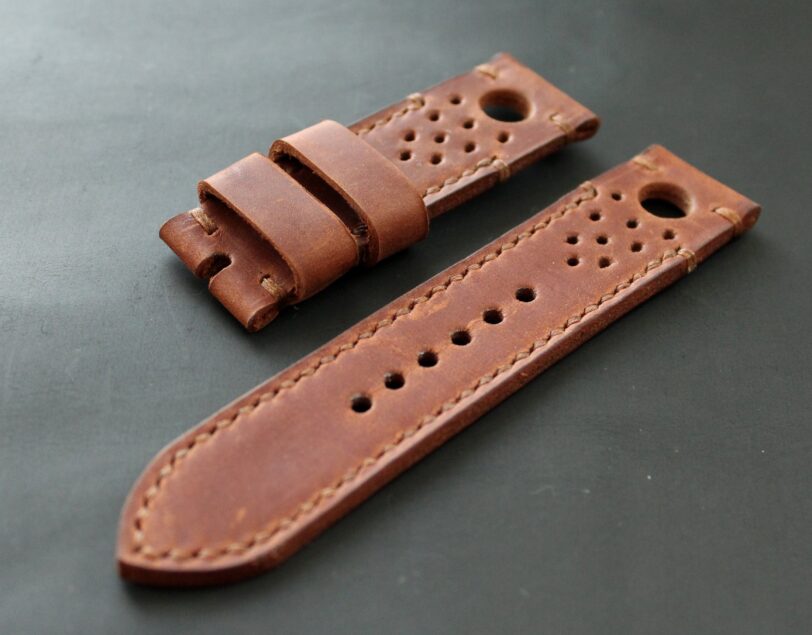 Watch strap Brick brown perforated