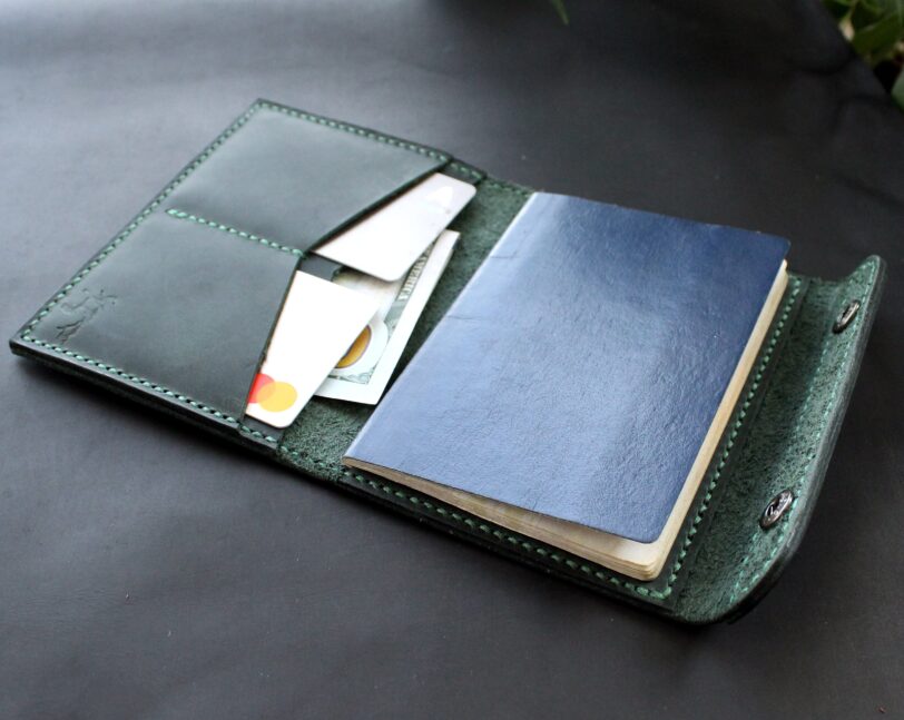 Passport wallet holder Green