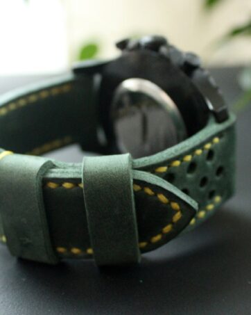 Watch strap Green perforated