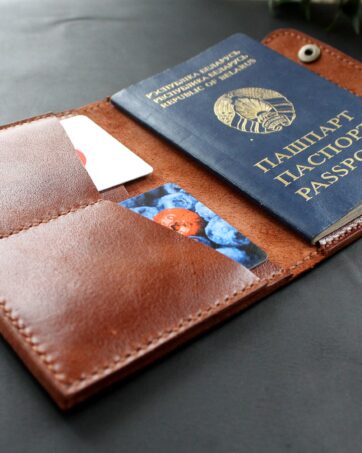Passport wallet holder Cognac Brown