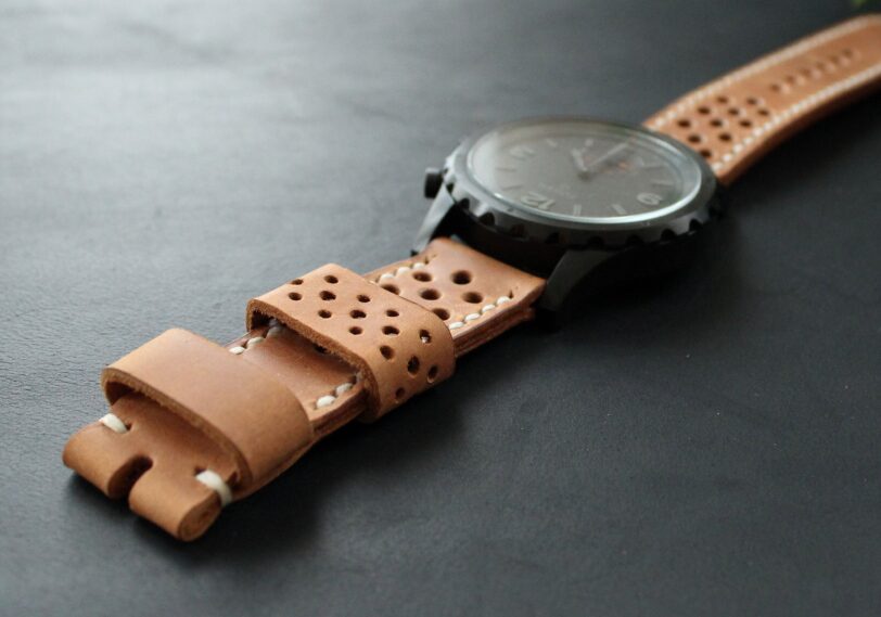 Watch strap Light Brown perforated