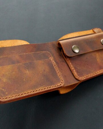 Handmade bifold wallet Rust brown