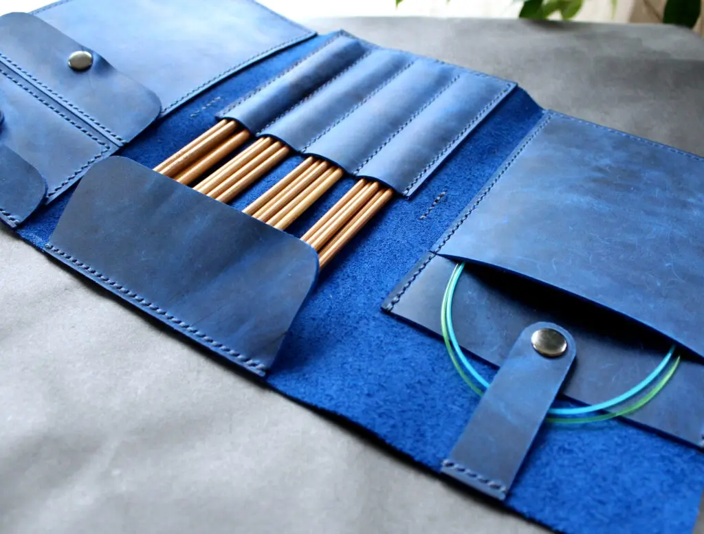 Knitting needle holder case sapphire blue