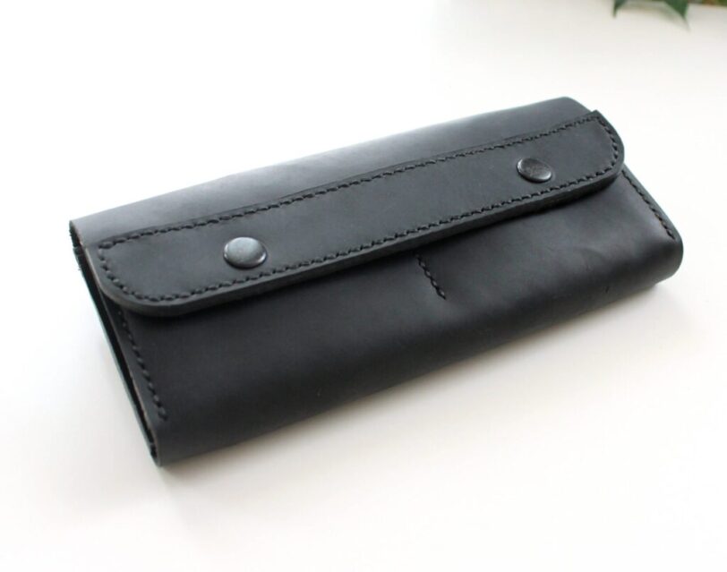 Large wallet black