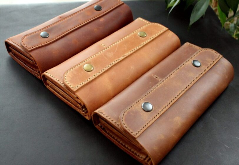 Large wallet brown