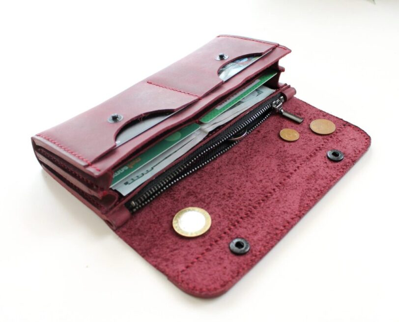 Large wallet purple