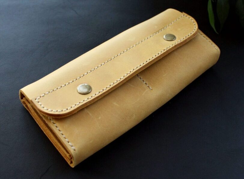 Large wallet yellow