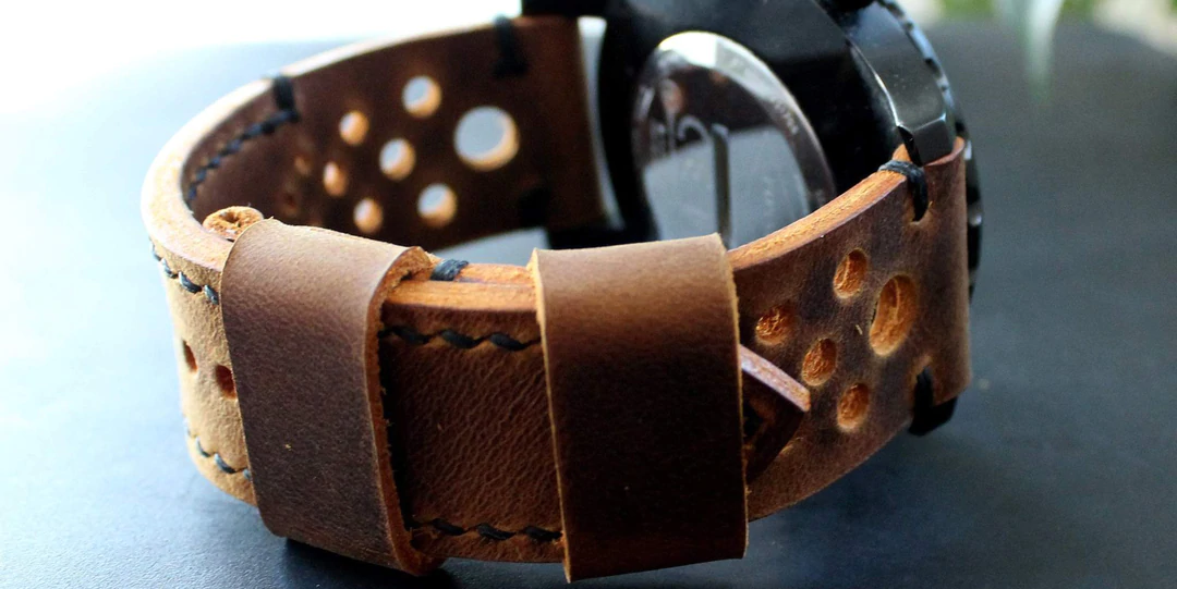 Leather watch strap rust black perforated