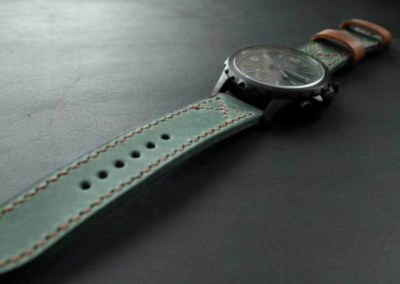 Watch band green brown