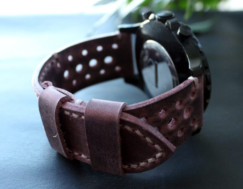 Watch strap rose pink perforated