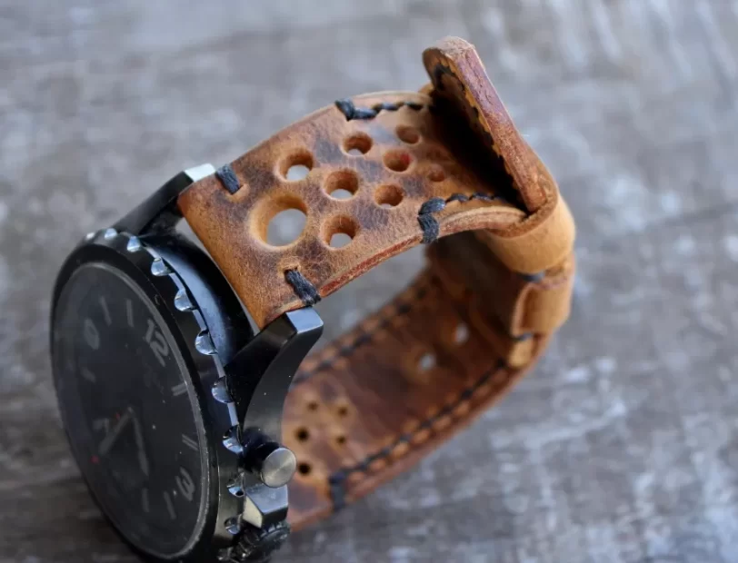 Watch strap rust black perforated